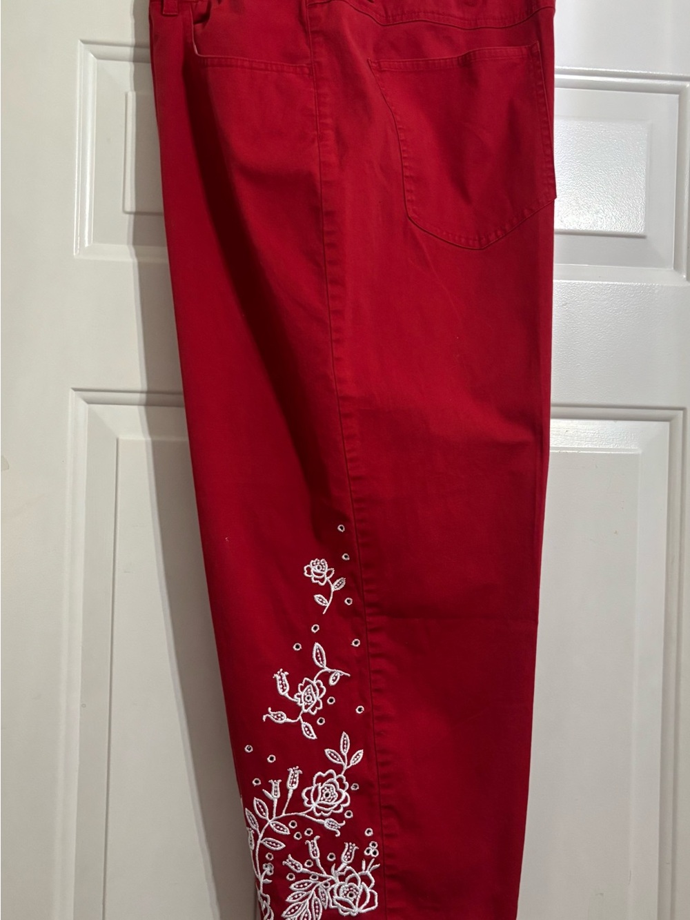 Talbots Embroidered Capris - Picture 3 of 10